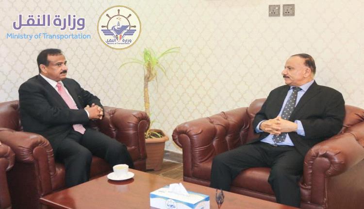 وزير النقل يبارك لأبناء شبوة.. ويعلن موعد أول رحلة دولية عبر مطار عتق الدولي
