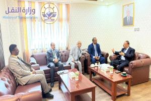 وزارتا النقل والشؤون الاجتماعية تناقشان مسودة انضمام بلادنا لاتفاقية العمل البحري (MLC)