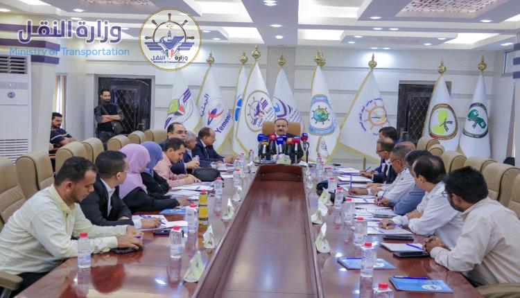 وزير النقل يترأس اجتماع اللجنة الوطنية العليا للتنسيق والمتابعة الخاصة بالخطة الوطنية للطوارئ لمواجهة تلوث البيئة البحرية