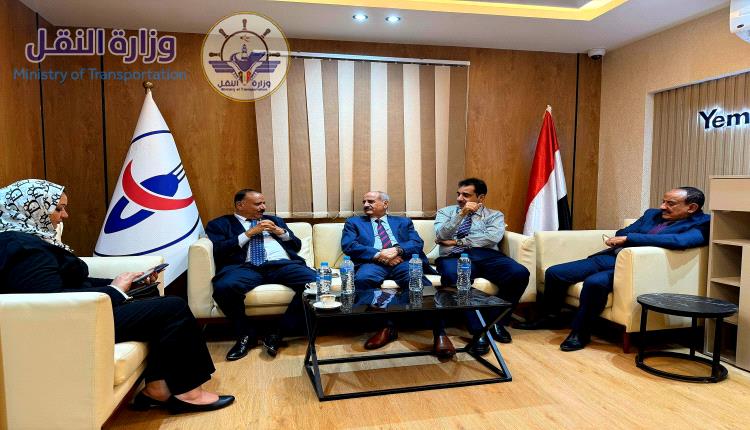 وزير النقل يزور مكتب ''اليمنية" الجديد في القاهرة ويطّلع على سير العمل 
