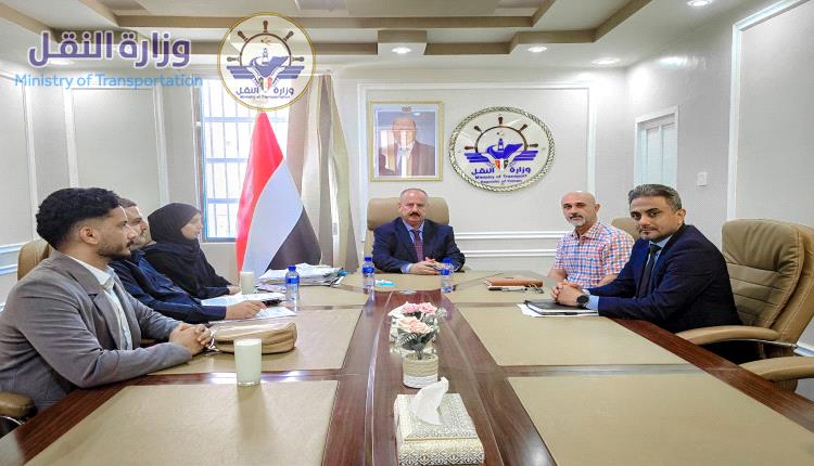 وزير النقل يبحث مع شركة "فالار" الأمريكية آليات تطوير أمن الطيران وتأهيل الكوادر الوطنية
