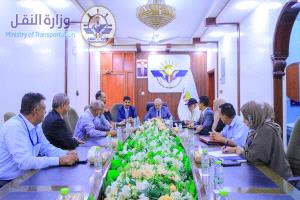 إجراء مراسيم الاستلام والتسليم بين وكيلي هيئة الطيران المدني والأرصاد الجديد والسابق 
