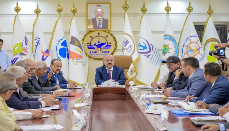 فيديو: وزير النقل يترأس اجتماعاً لمناقشة أولويات المرحلة الراهنة وتعزيز كفاءة الأداء المؤسسي
