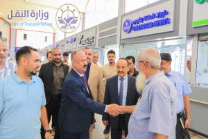 وزير النقل يتفقد مستوى الانضباط الوظيفي بديوان الوزارة والمؤسسات التابعة لها عقب إجازة عيد الأضحى المبارك
