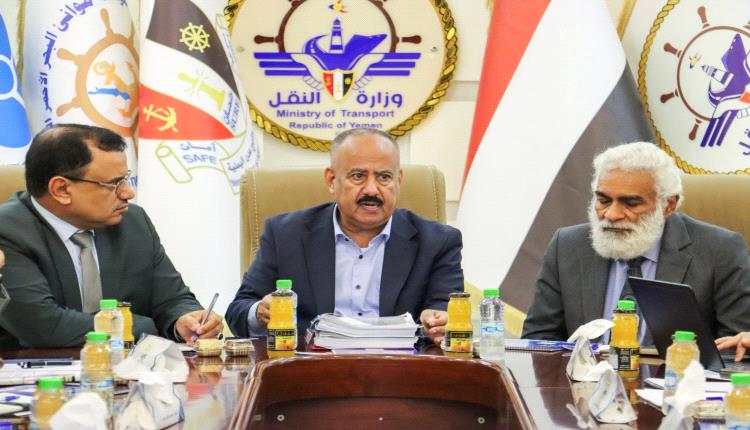 فيديو _ اجتماع حكومي يناقش تسريع تنفيذ مشروعي مينائي قرمة وبروم