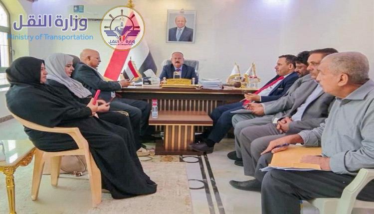وزير النقل يترأس أول اجتماع تقييمي لهيئة النقل البري لمناقشة مستوى الأداء وأوضاع الموانئ البرية
