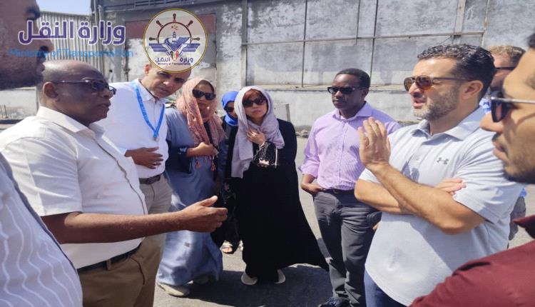 نائب رئيس مجلس إدارة مؤسسة موانئ البحر العربي ووفد برنامج WFP يقومون بجولة ميدانية تقييمية بميناء المكلا 
